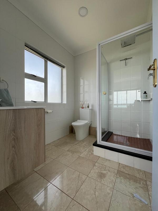 5 Bedroom Property for Sale in Kleinbaai Western Cape